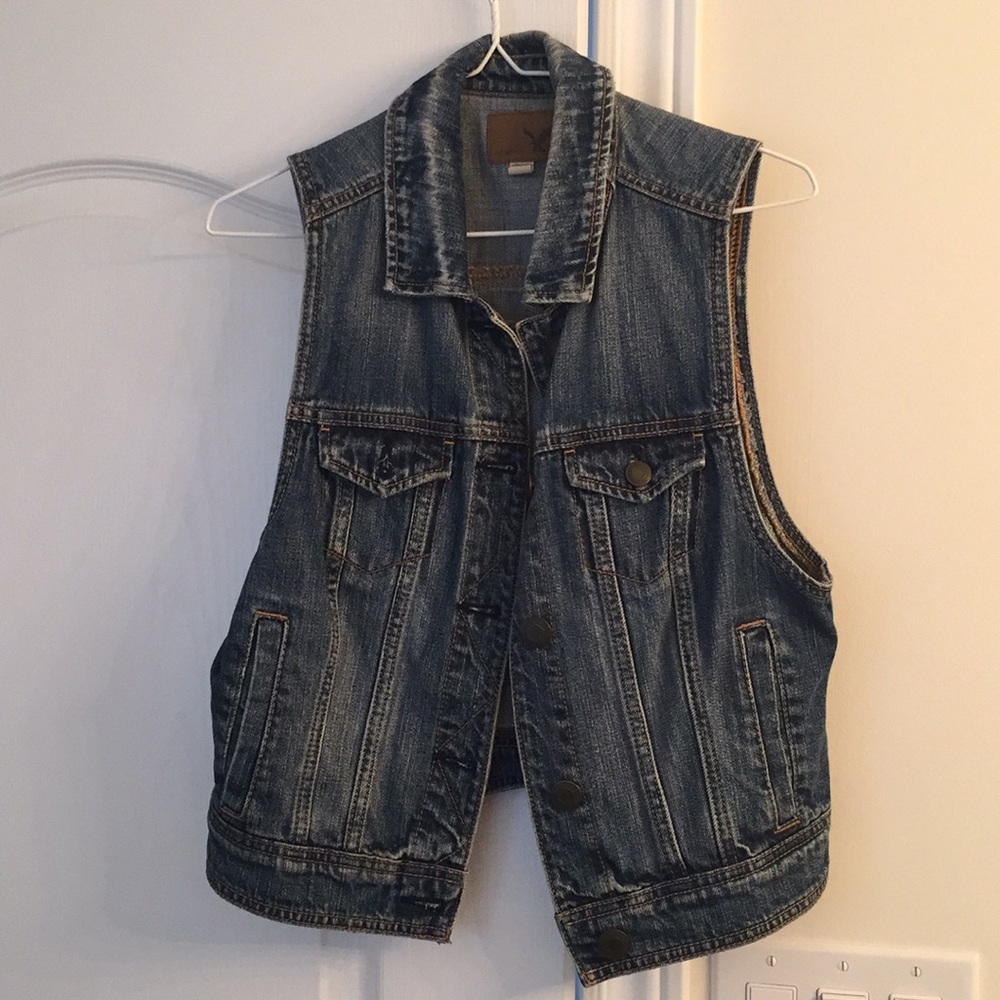 American Eagle Jean Vest